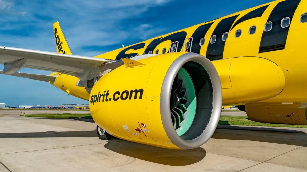 Spirit Airlines Neden Uçaklarının Tamamını Parlak Sarıya Boyatmaya Başladı? Beyazın Nesi Vardı?