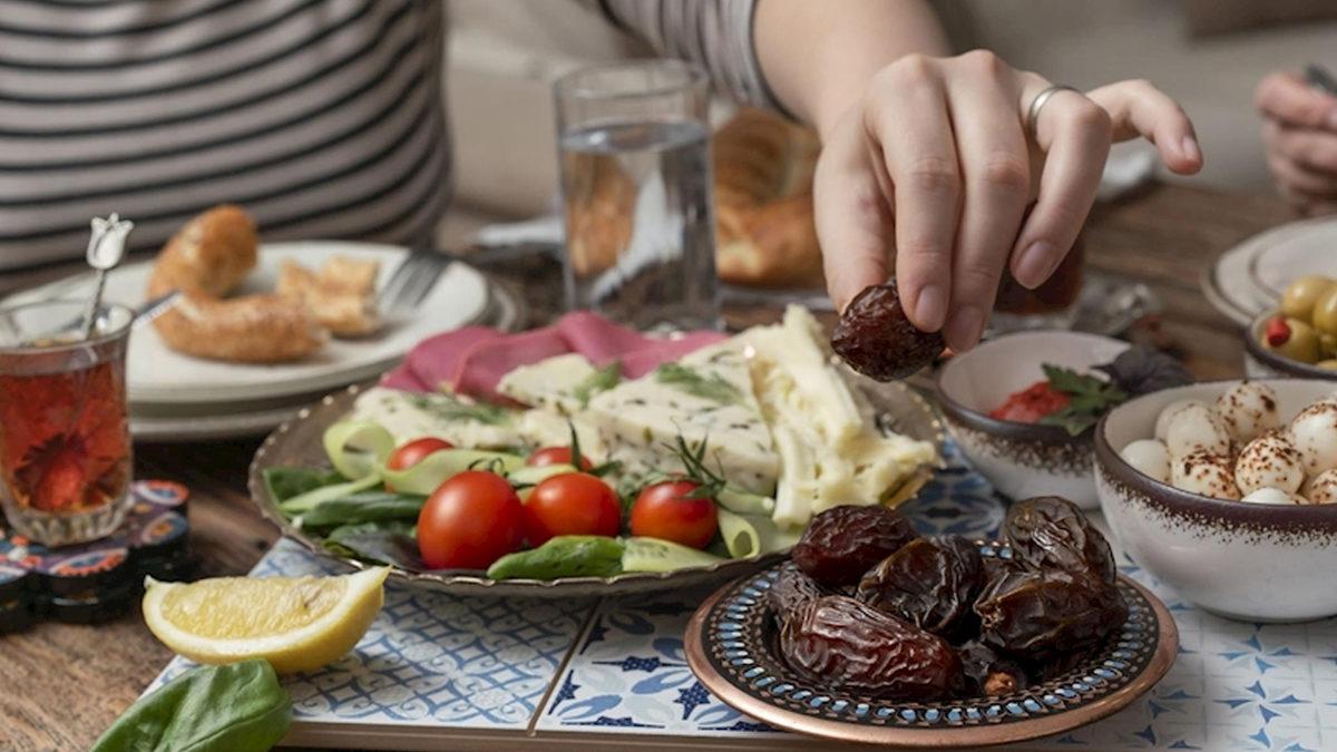 Oruçluyken Enerjinizden Eser Kalmıyorsa Dikkat! Sahurda Yedikleriniz Gün İçinde Enerjinizi Nasıl Etkiliyor?