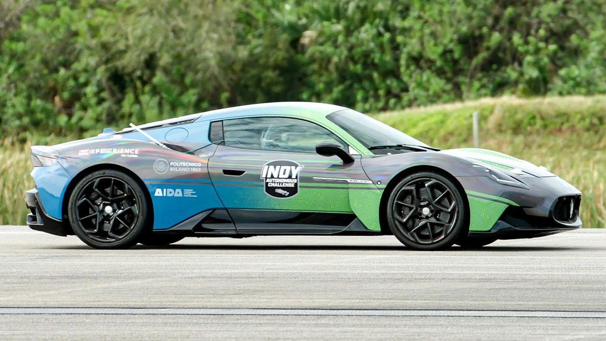 Sürücüsüz Otomobil ile Hız Rekoru Kırıldı: Algoritma, Uçak Hızlarına Yetişmiş Durumda!