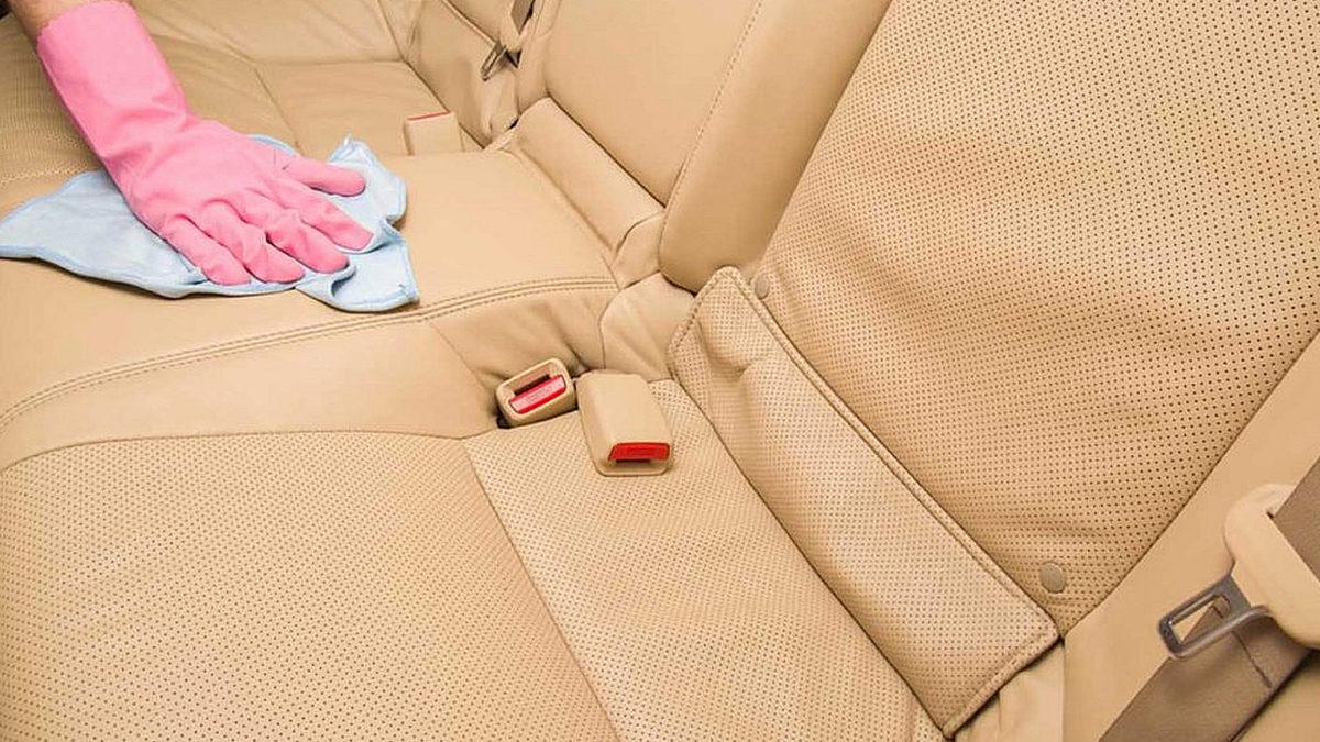Deri mi Kumaş mı? Araba Koltukları İçin En Doğru Seçim Hangisi?