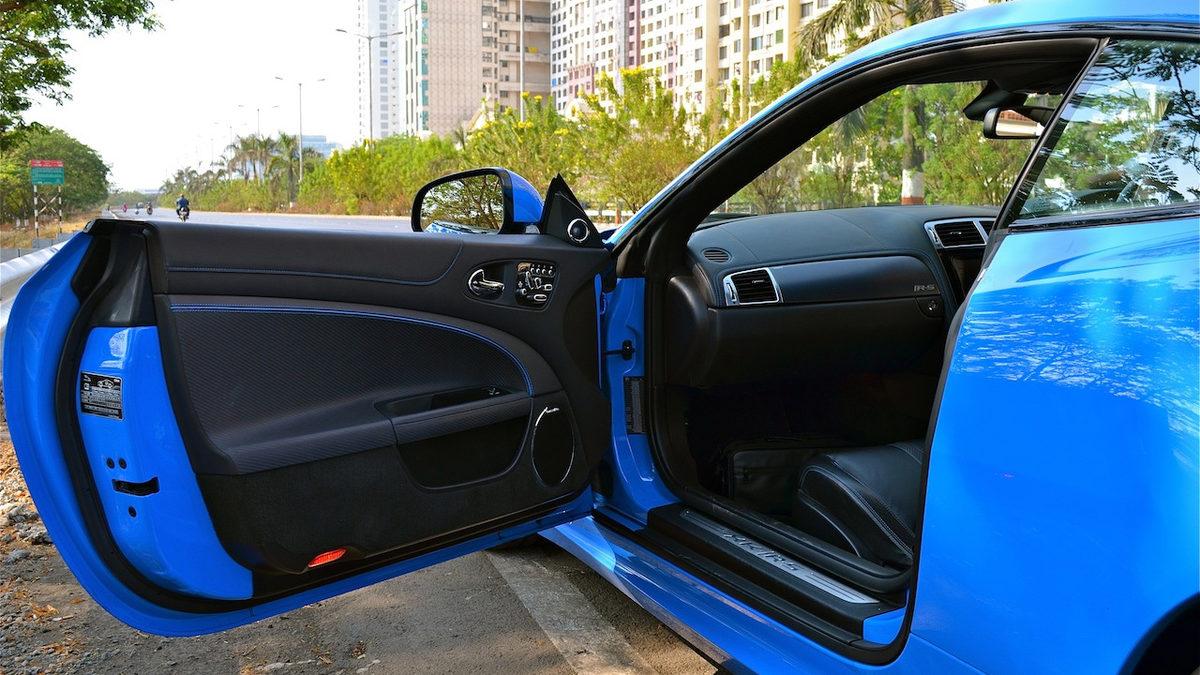 Her Şeyi de Düşünüyorlar! Araba Kapıları Neden Tamamıyla Değil de Belirli Bir Açıyla Açılıyor?