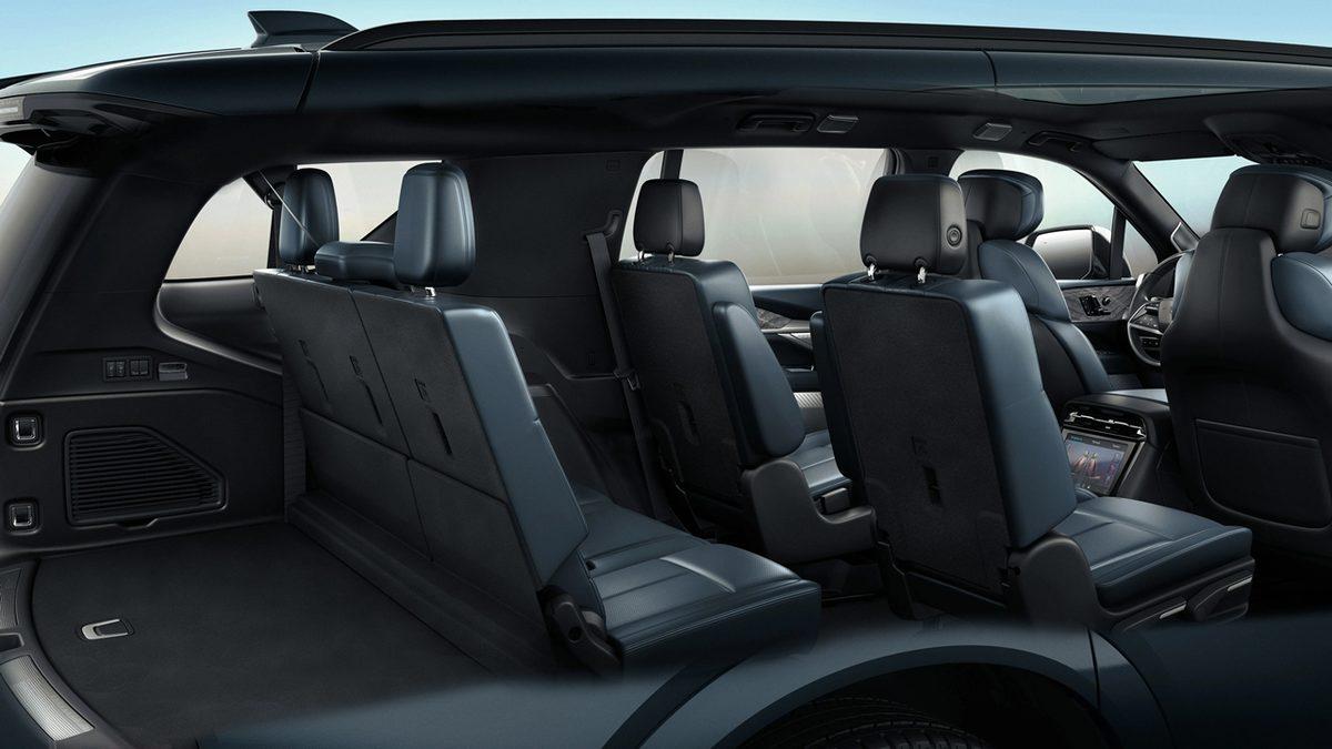 Cadillac’ın Yeni Elektrikli SUV’si Görücüye Çıktı: Şimdiye Kadar Üretilen En Uzun SUV!