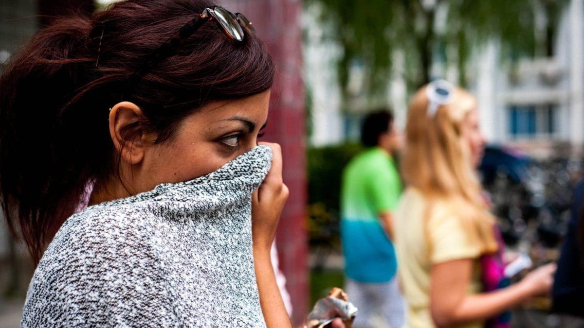 Kötü Bir Kokuya Uzun Süre Maruz Kalmak Sizi Gerçekten Hasta Eder mi? Yoksa Başınıza Giren O Ağrı Psikolojik mi?