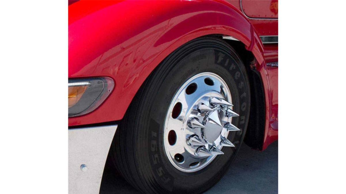 Amerika’daki Kamyonların Tekerleklerinde Neden Bu Çiviler Oluyor? (Bizde Olmamasının Bir Sebebi Varmış)