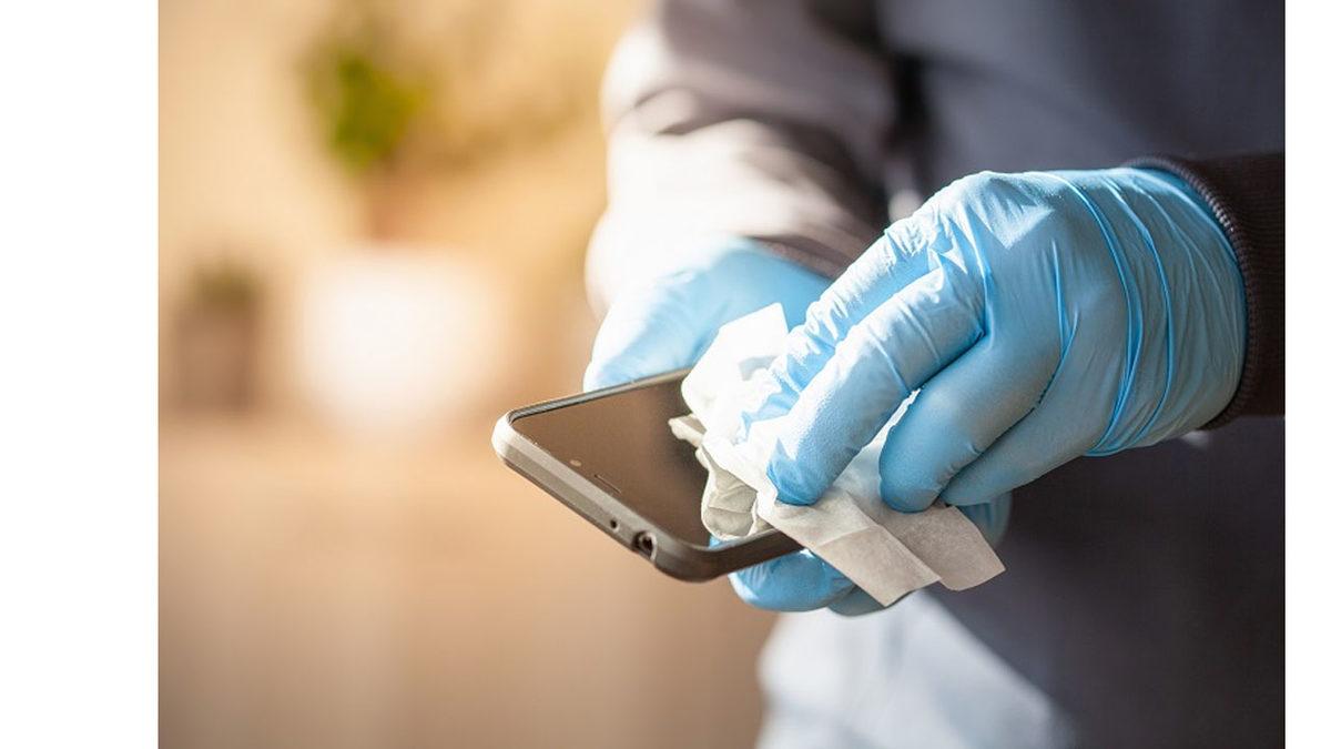 Telefon Temizliğinde Dikkat Etmeniz Gerekenler: Kaş Yaparken Göz Çıkarmayın!