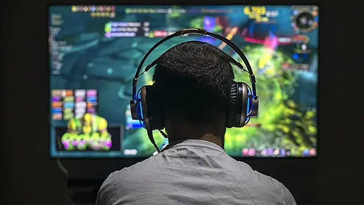 Aksiyon Oyunları 300 FPS’de Koşarken Filmler Neden 24 FPS’de Kaldı? (Hobbit Serisi Hariç)