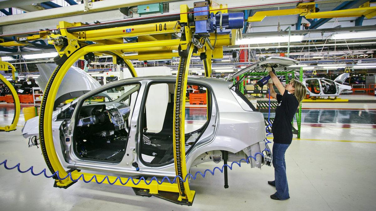 Otomobil Üreticileri Neden Maliyeti Düşük Donanımları Paketlere Eklemekten Kaçınıyor da Üstüne Para Ödüyoruz?