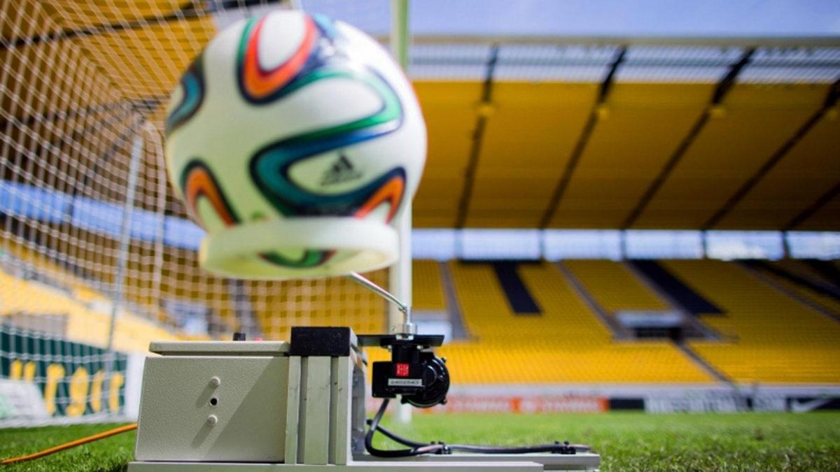 Gol Çizgisi Teknolojisi Neden Sadece Kalede Var da Taç ve Korner Çizgilerinde Kullanılmıyor?