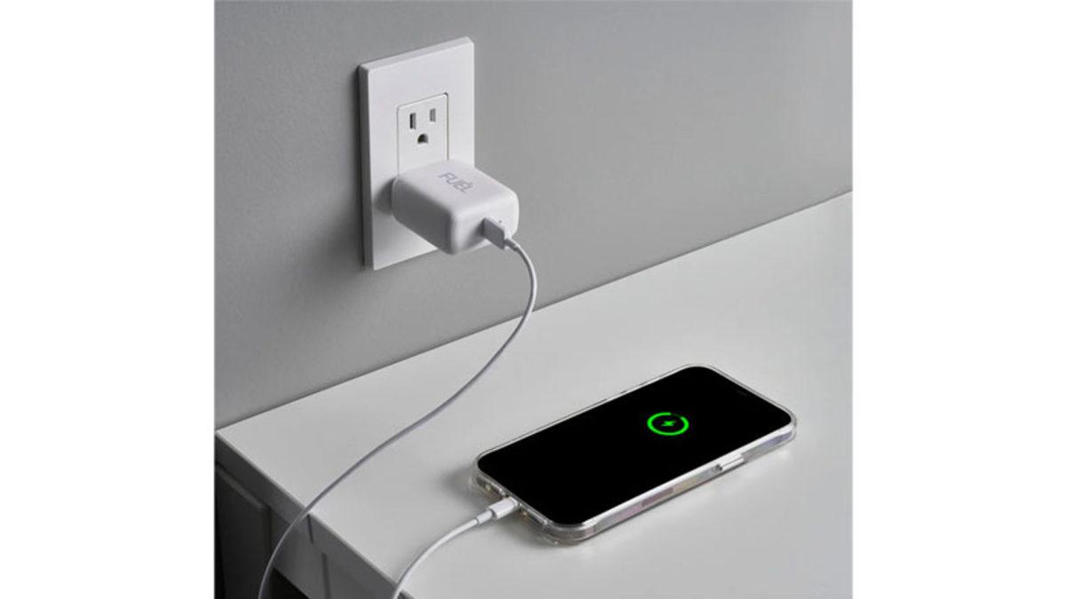 Hızlı Şarj İçin Kullandığımız Adaptörler Neden Normalden Daha Büyük Oluyor?