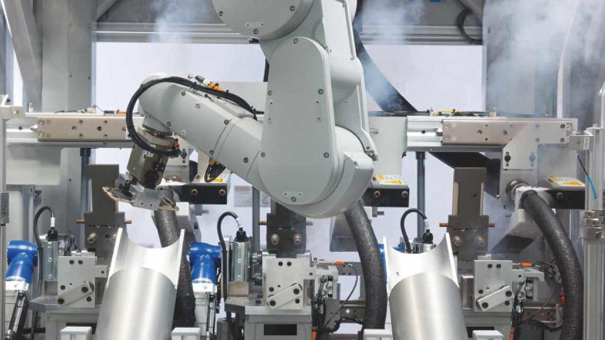 Apple, iPhone Çalmakla Suçladığı Geri Dönüşüm Firmasına Açtığı 23 Milyon Dolarlık Davayı Aniden Geri Çekti! (İyi Ama Neden?)