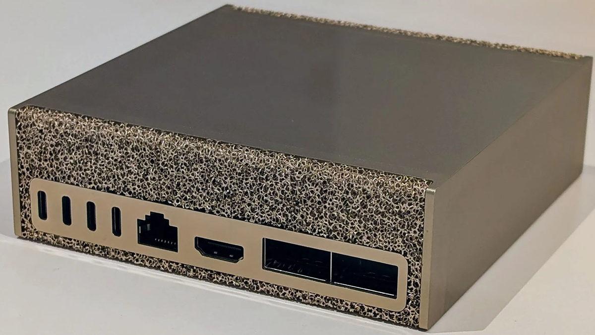 NVIDIA, Kendi Yapay Zekâ Modelinizi Çalıştırabileceğiniz Kadar Güçlü Süper Bilgisayarlarını Duyurdu