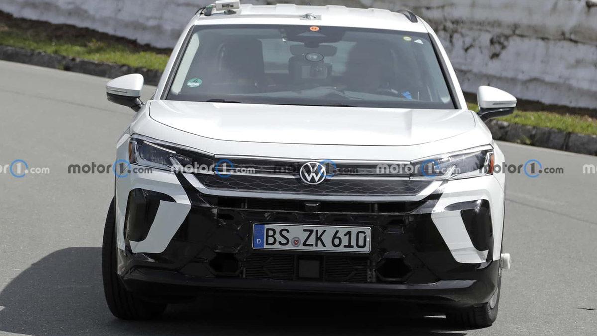 2026 Model Volkswagen T-Roc’ın Tasarımı Ortaya Çıktı (Toyota mı Yaptı Bunu?)