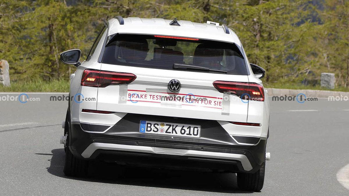 2026 Model Volkswagen T-Roc’ın Tasarımı Ortaya Çıktı (Toyota mı Yaptı Bunu?)