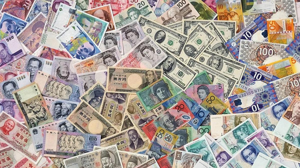 Tarihin İlginç Finansal Kararları: Neden Bazı Ülkeler Kendi Paralarını Çıkarmaktan Vazgeçti?