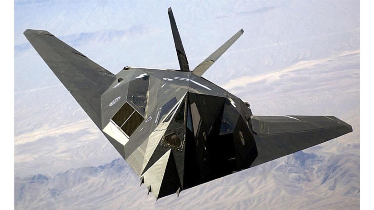 Hayalet Uçaklarda Nasıl Bir Teknoloji Kullanılıyor da Radarda Hiç Görünmüyorlar?