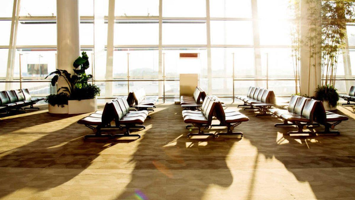 Bazı Havaalanlarının Zeminleri Neden Halı Kaplı? İşin İçindeki Dâhiyane Taktik Cebinizdeki Parayı Yönetiyor!