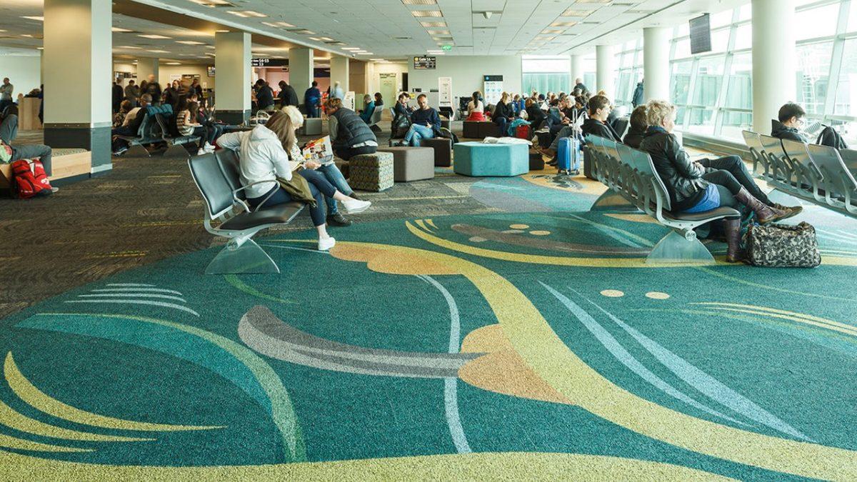 Bazı Havaalanlarının Zeminleri Neden Halı Kaplı? İşin İçindeki Dâhiyane Taktik Cebinizdeki Parayı Yönetiyor!