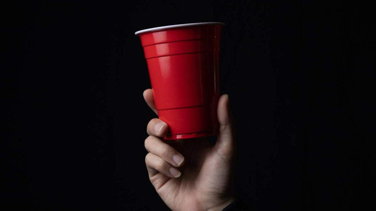 Tek Kullanımlık Bu Bardaklardaki Çizgilerin Amacı Ne? Ölçü İçin Değil!