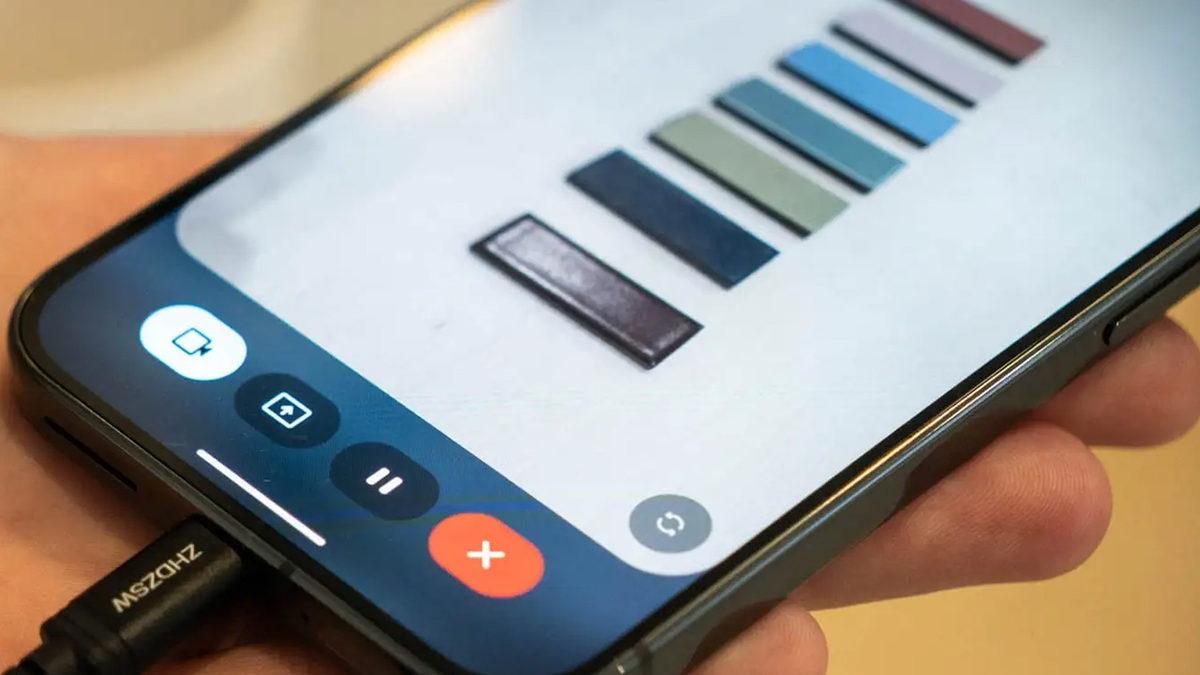 Google’ın Yapay Zeka Aracı Gemini, Artık Telefonunuzun Kamerasını Kullanarak Dünyayı 