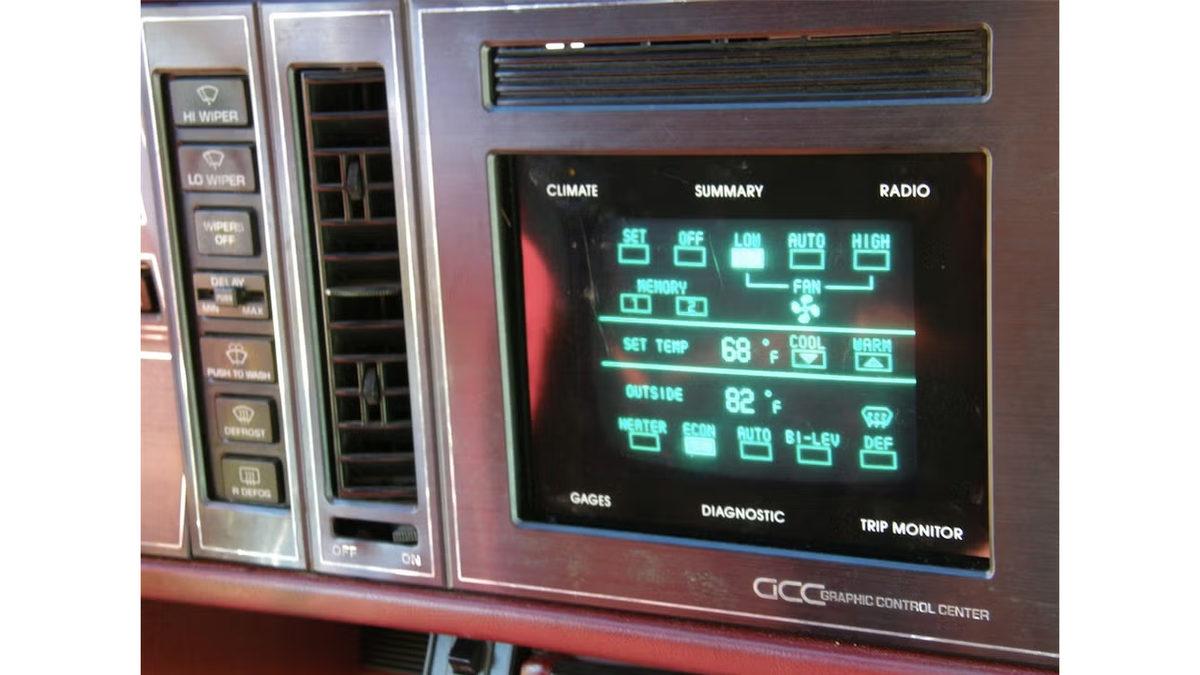 ABS’yi Mercedes, Isıtmalı Koltuğu Cadillac Yaptı: İşte Tarihe Geçen Otomobil İlkleri!