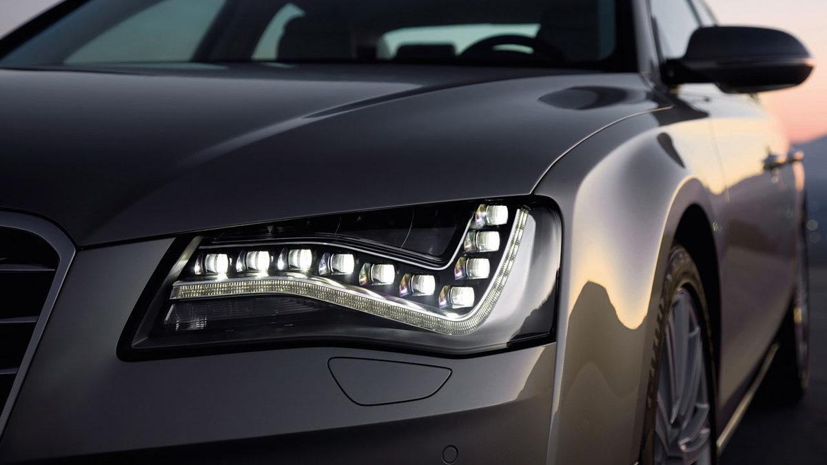 ABS’yi Mercedes, Isıtmalı Koltuğu Cadillac Yaptı: İşte Tarihe Geçen Otomobil İlkleri!