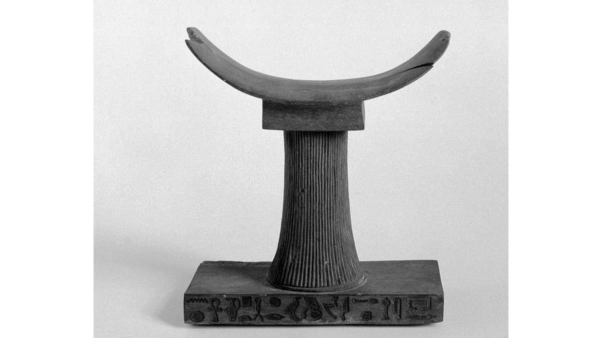 Tabii O Zamanlar Kuş Tüyü Yastık Yoktu: Geçmişten Günümüze Yastığın Evrim Geçirmiş Hâli