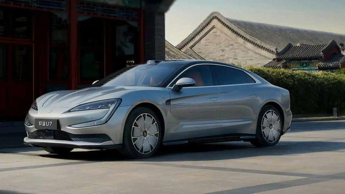 BYD, Lüksü ve Gücü Uygun Fiyata Sığdırdığı Yeni Modelini Tanıttı: İşte Karşımızda Yangwang U7!