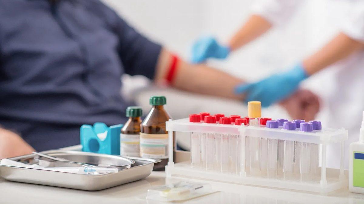 Sadece Birkaç Damla Kanınıza Bakarak Biyolojik Yaşınızı Söyleyebilen Yapay Zekâ Geliştirildi