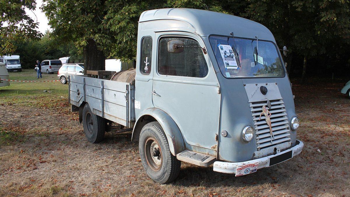 Eskiden Türkiye Yollarında Sürekli Gördüğümüz Meşhur Renault Minibüslere Ne Oldu? Namı Diğer 