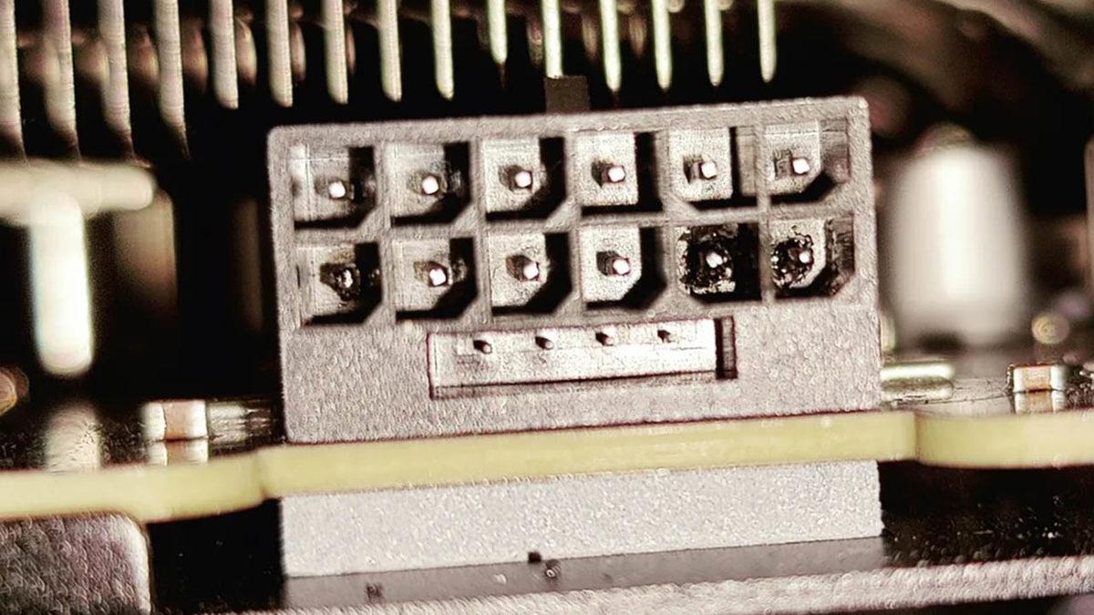 NVIDIA GeForce RTX 5090 Ekran Kartlarında Aşırı Isınma Yüzünden Kablolar Eriyor