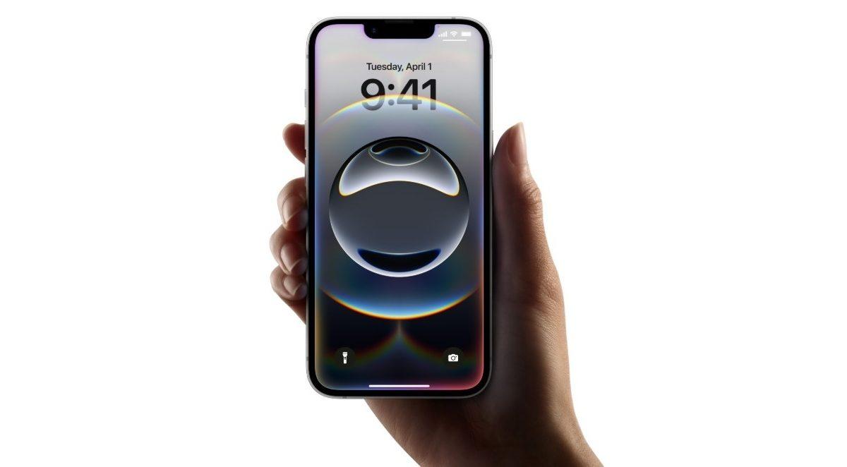 ABD, Çin Mallarına %104 Gümrük Vergisi Getirdi: İnsanlar Mağazalara Akın Etmeye Başladı!