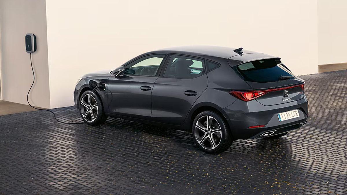 Seat Leon eHYBRID Türkiye’de Satışa Sunuldu: İşte Aklınızı Çelecek Fiyatı!