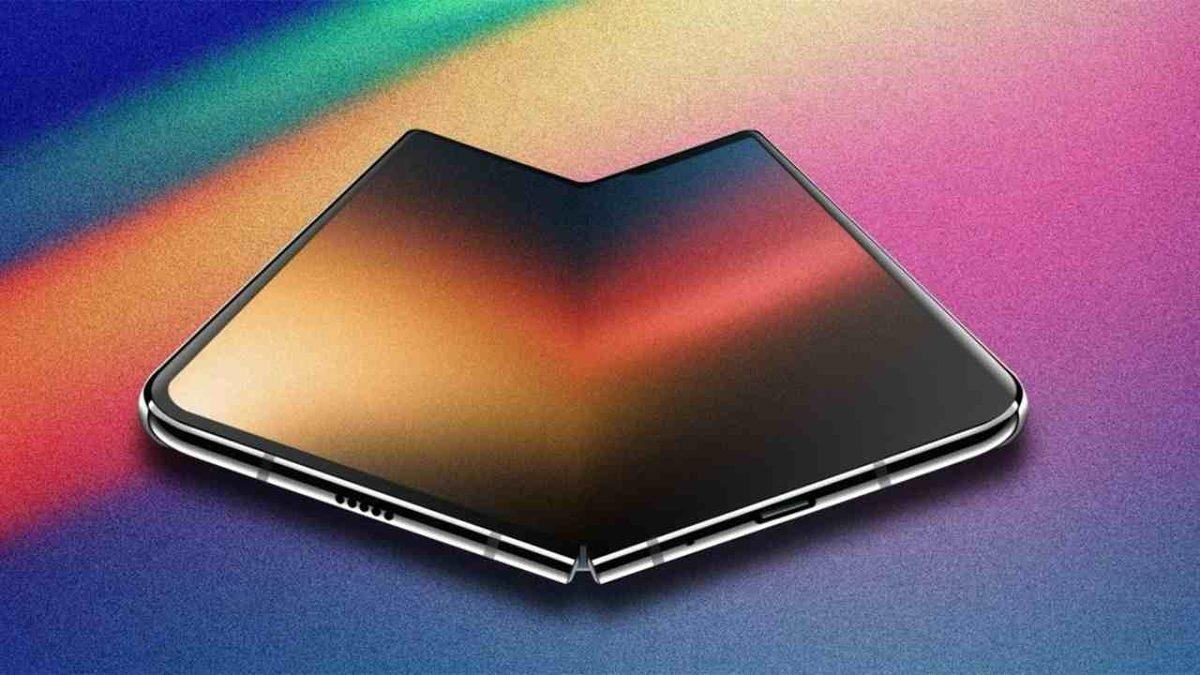 Katlanabilir iPhone’da Çentik de Dinamik Ada da Bulunmayacak!