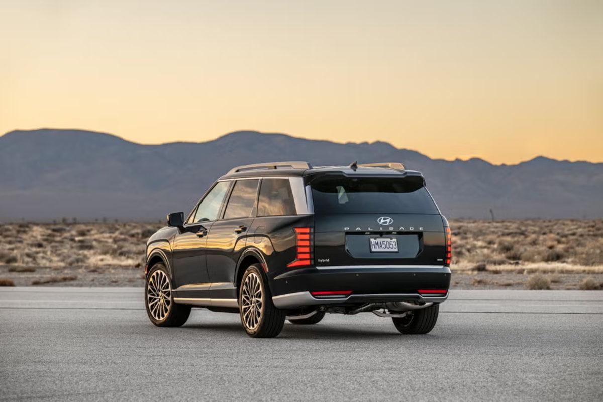 2026 Hyundai Palisade, Göz Kamaştıran Tasarımıyla Tanıtıldı: V6 ve Hibrit Motorla Geliyor!