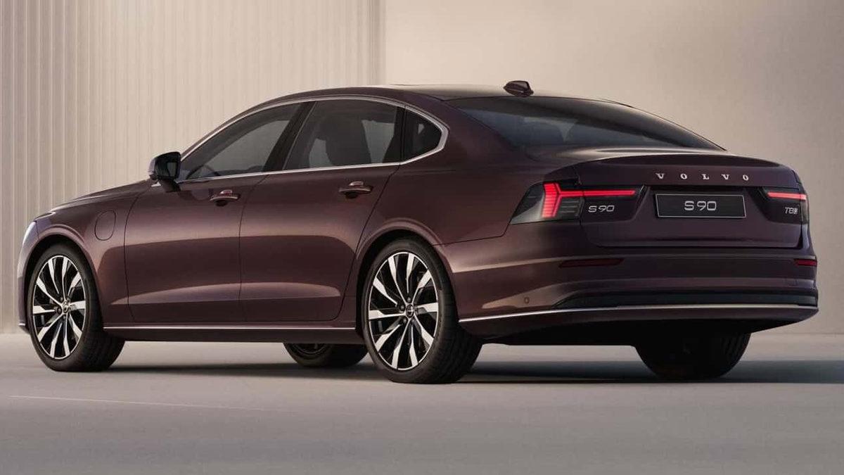 Gerçek Patronun Kim Olduğunu Göstermeye Geldi: 2026 Model Volvo S90 Tanıtıldı