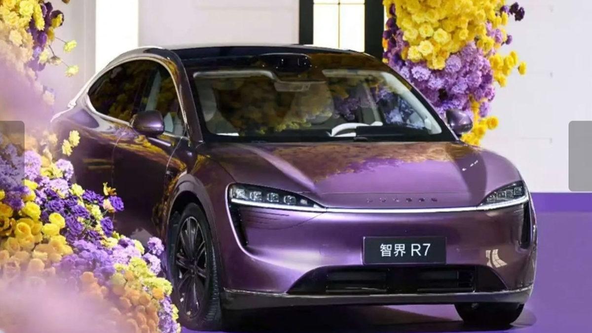 Huawei ile Chery’nin Yenilenen Coupe SUV’u Luxeed R7 Tanıtıldı: Menzili ile Dudak Uçuklatacak!