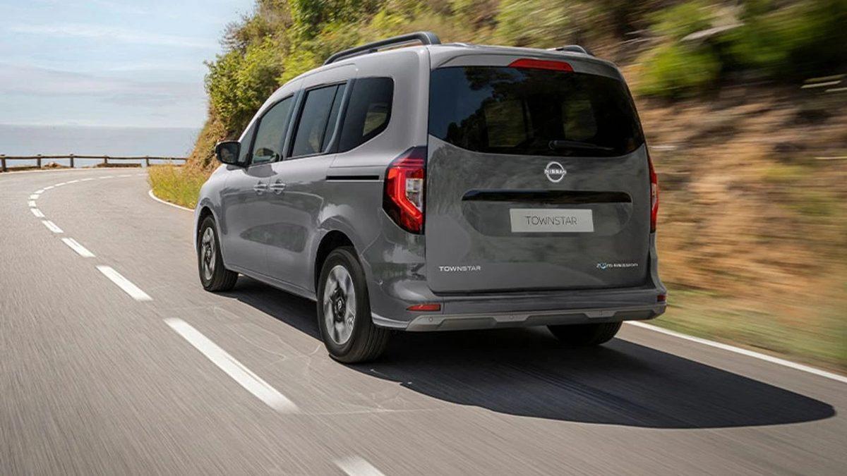 Nissan, 24 Yıl Sonra İlk Kez Türkiye’de Hafif Ticari Araç Satışa Sundu: İşte Nissan Townstar’ın Özellikleri ve Doblo’dan Bile Avantajlı Fiyatı!