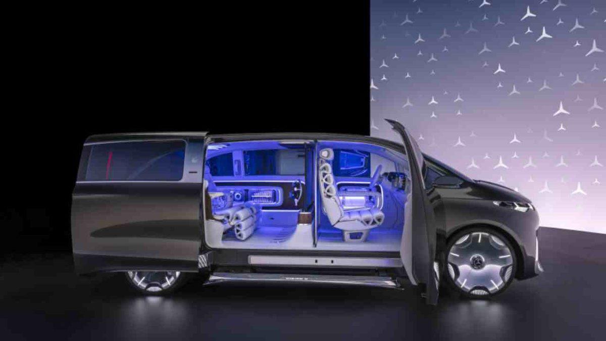 Mercedes, Özel Sürüş Modlarına Sahip Yeni Nesil MPV Konsepti Vision V’yi Tanıttı
