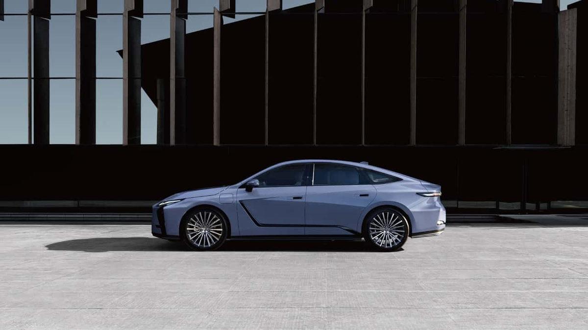 Lüks Sedan 2026 Lexus ES Tanıtıldı: Artık Daha Çok Sevilecek!