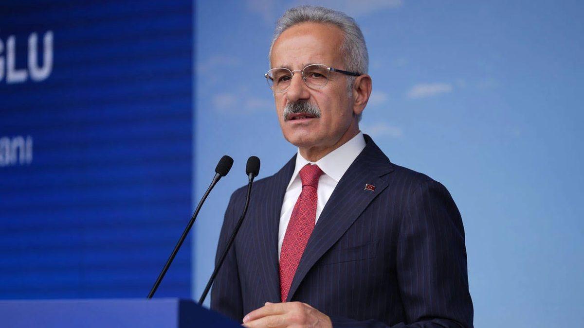 Altyapı Bakanı, İstanbul’daki Deprem Sonrası GSM Operatörlerinde Yaşanan Sorunlarla İlgili Açıklama Yaptı