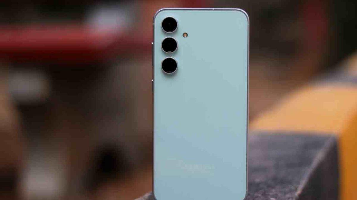 Uzun Bekleyiş Sona Erdi: Samsung, Galaxy S22 ve S23 FE İçin One UI 7 Güncellemesini Başlattı