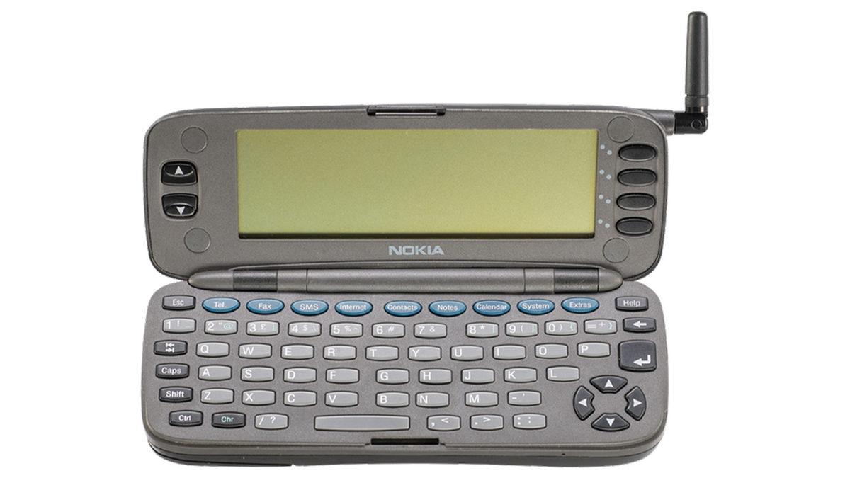 Bugünkü Akıllı Telefonların Öncüsü Olan Nokia 9000 Communicator’ün Kulağa Şaka Gibi Gelen Özellikleri!