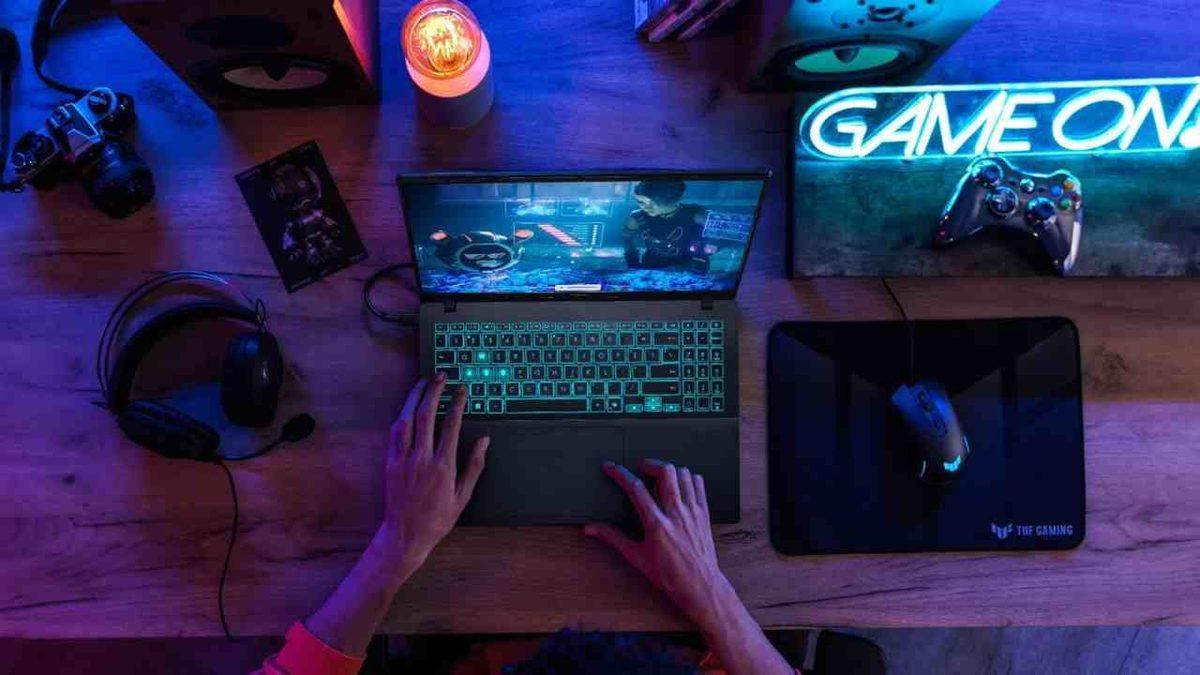 ASUS, Oyuncular Özel 16 İnçlik Yeni Dizüstü Bilgisayarı V16’yı Tanıttı!