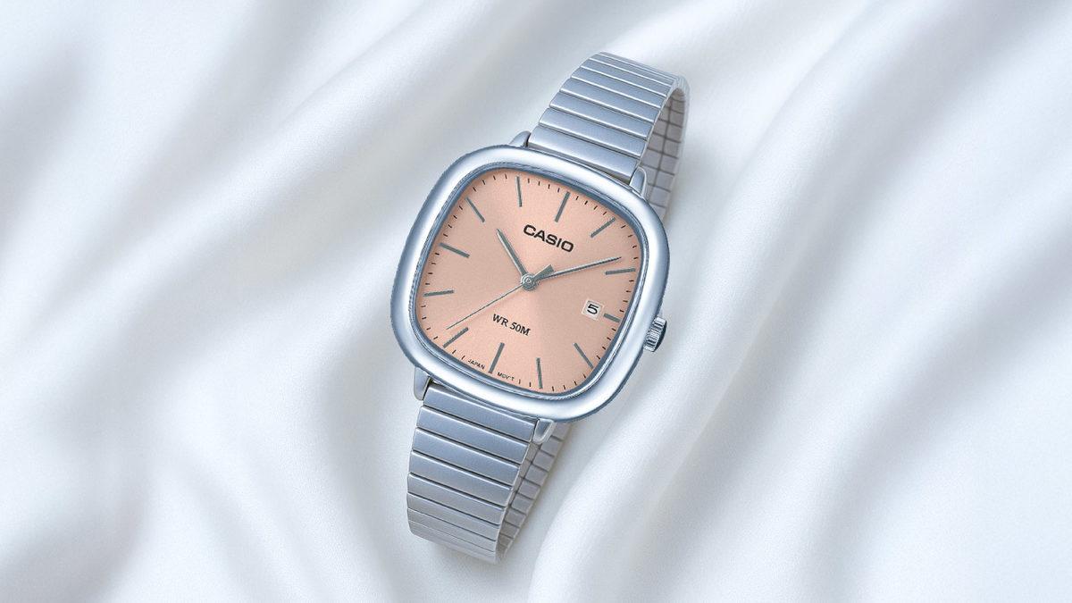 Annesine Ne Hediye Alacağına Karar Veremeyenler İçin Şık ve Kullanışlı Saat Tavsiyeleri