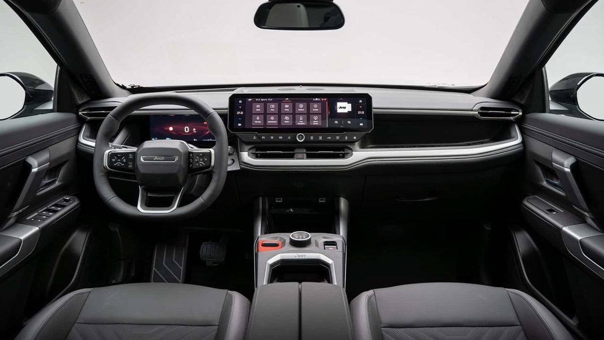 2026 Model Jeep Compass Tanıtıldı: Artık Elektriklisi de Var!