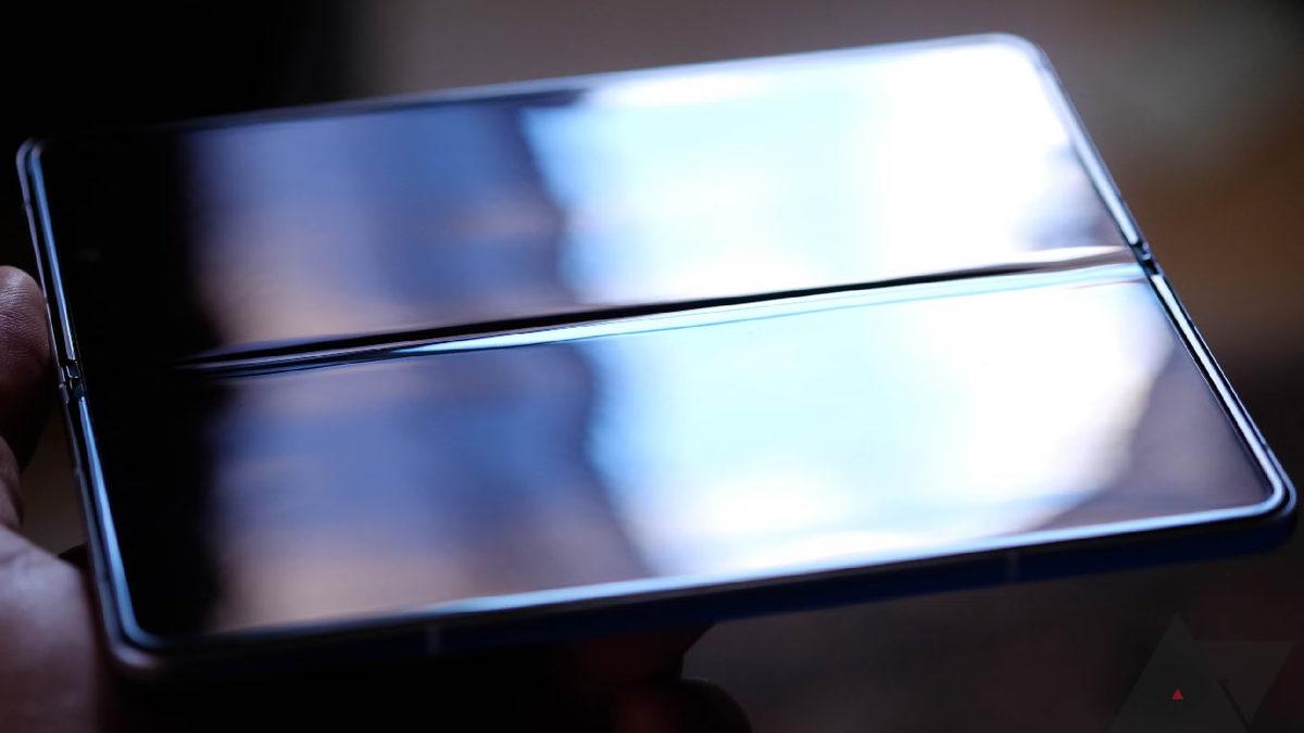 Katlanabilir iPhone Ne Zaman Çıkacak? Hangi Özelliklerle Gelecek? İşte Devrim Yaratma Potansiyeline Sahip Telefon Hakkında Bildiğimiz Her Şey