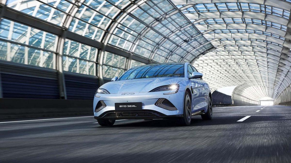 Türkiye’ye Özel Olarak Üretilen Yeni BYD SEAL Design Satışa Sunuldu: İşte Model Y’yi Tahtından Edebilecek Fiyatı