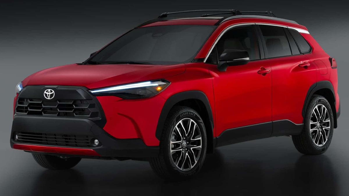 Yenilenen Toyota Corolla Cross Türkiye’de: İşte Piyasayı Karıştıracak Fiyatı