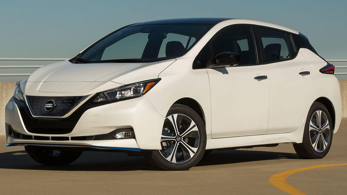 Hacker’lar, Bir Otomobili Hack’lemeyi Başardılar: Kabini Dinleme, Uzaktan Kontrol ve Dahası!