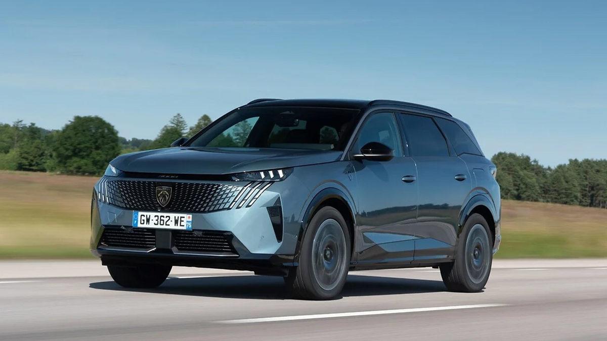 Araba Fiyatları Düşer mi? 2025’te Araba Almayı Düşünenler Buraya!